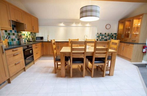 Kinloch Rannoch Apartment | Experience Comfort at Loch Rannoch Highland Club Lodge