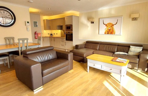 Kinloch Rannoch Condo | Discover Loch Rannoch Highland Club: Family-Friendly Retreat