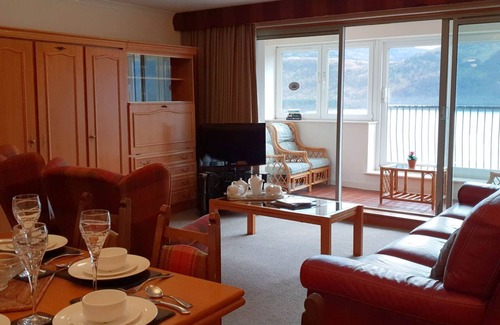 Kinloch Rannoch House | Relaxing Retreat at Loch Rannoch Otter Lodge for Groups