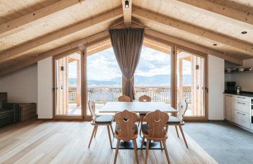 Meltina House | Lochbauer: Guest Rated 9.8 with Oceanfront Views & Spa