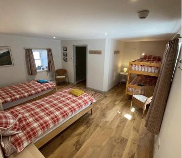 Shiel Bridge Bed & Breakfast | Pet-Friendly Lochhournhead B&B with Perfect 10/10 Rating