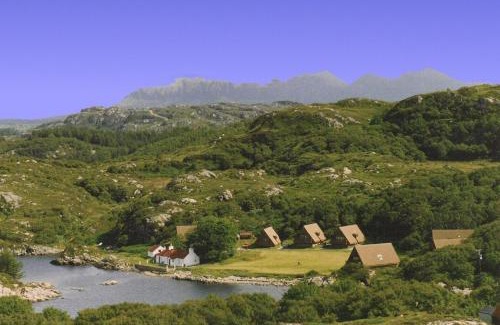 Lochinver Cabin | Family-Friendly Lochinver Holiday Lodges with High Ratings