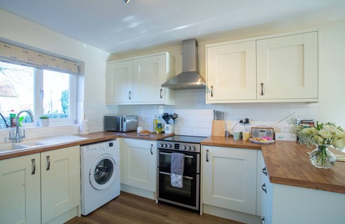 Lockton Cottage | Lock Cottage: Family-Friendly Retreat Near Pickering
