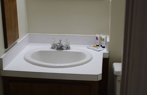 Sault Ste. Marie Hotel | Relax at adoba hotel Lockview with Top Amenities & Great Rating