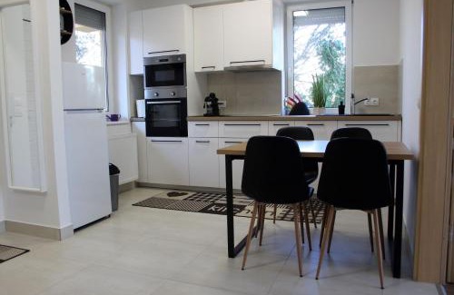 Heviz Apartment | Child-Friendly Retreat at Locus Home Hévíz - Guest Rated 9.8