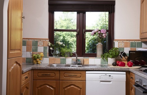 St Wenn House | Lodge 15, Hustyns - a lodge that sleeps 6 guests in 3 bedrooms