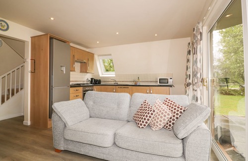 St Wenn Cottage | Discover Lodge 22: Family-Friendly Retreat in Bodmin Park