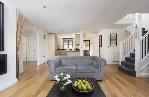 St Wenn House | Lodge 23, Hustyns - a lodge that sleeps 6 guests in 3 bedrooms