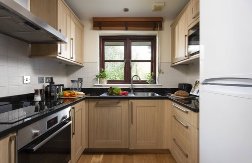 St Wenn House | Lodge 25, Hustyns - a lodge that sleeps 6 guests in 3 bedrooms