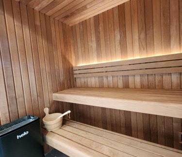 Bellevaux House | Relax at Lodge 323 with Inviting Hot Tub Amenities