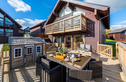 Winnard's Perch House | Retallack Resort & Spa Lodge 40: Ideal for Families & Pets