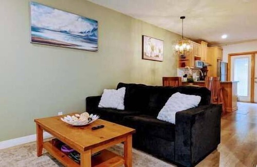 Harvie Heights House | Guest Rated 10/10: Lodge at Banff Gateway Awaits You