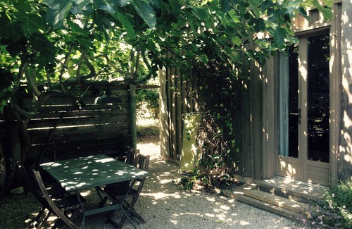 Saint-Etienne-du-Gres Cabin | Lodge en pleine nature parc naturel de Alpilles en Provence.
