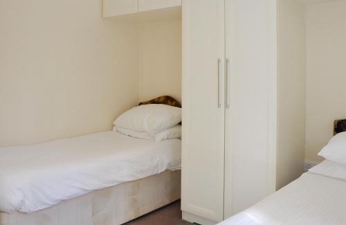 Dinnet House | Pet-Friendly Lodge F- UK33092 with Great Guest Reviews