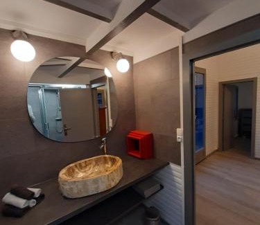 Vincelottes House | Experience Comfort at Our Top-Rated Lodge with 9.5/10 Score