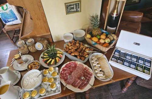 Sommedieue Hotel | Pet-Friendly Lodge Hôtel de Sommedieue with Ocean Views