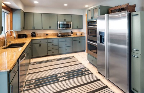 Ponder Point House | Oceanfront Lodge Home: 4 Beds, Spa, and Pool Access