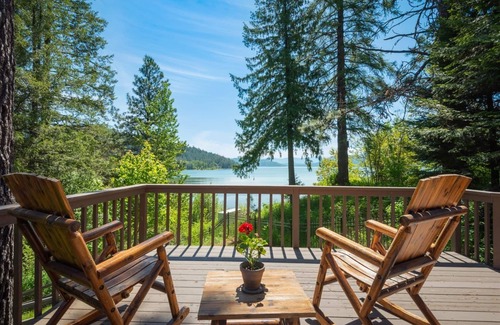 Ponder Point House | Oceanfront Lodge Home: 4 Beds, Spa, and Pool Access