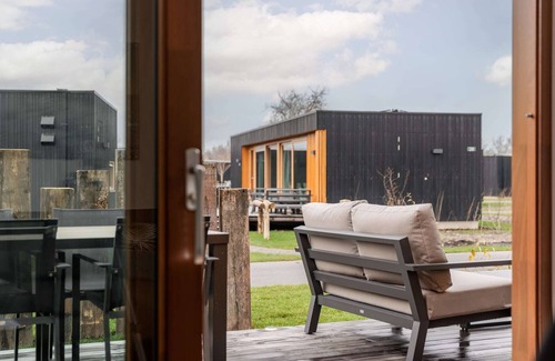 Scharendijke House | Comfortable Lodge with Air Conditioning Near Grevelingenmeer