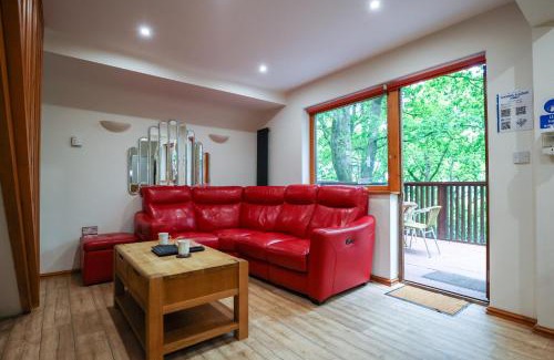 Liverton House | Discover Lodge Nine - A Perfect Devon Holiday Retreat