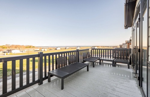 Strathkinness House | Relax at The Riverwood Lodge | Pet-Friendly & Spa Amenities