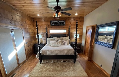 Crenshaw County Cabin | Premier Lakefront Getaway: Guest Rated 10/10