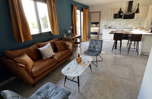 Cazevieille House | Delight in Lodge Saint Loup: Ideal for 4 with Ocean Views