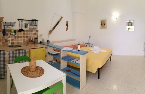 Presicce Apartment | Cozy Lodge Scirocco with Kitchen & Shared Pool in Salento