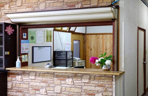 Kitaazumi-gun House | Eco-Friendly Lodge Shosen: Family Friendly with Hot Tub