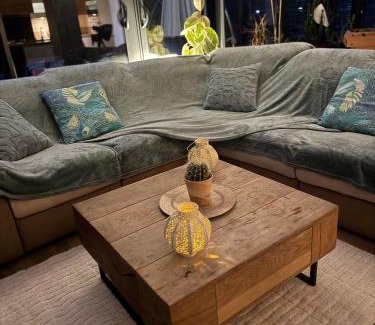 Saint-Pierre-les-Nemours House | LODGE Site escalade