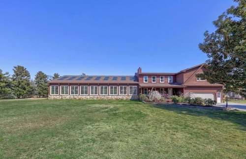 Ocean View House | Relaxing Lodge with Indoor Pool & Spa Near the Beach