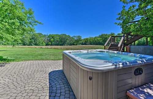 Merrimac House | Relaxing Lodge with Indoor Pool by Devils Lake Park