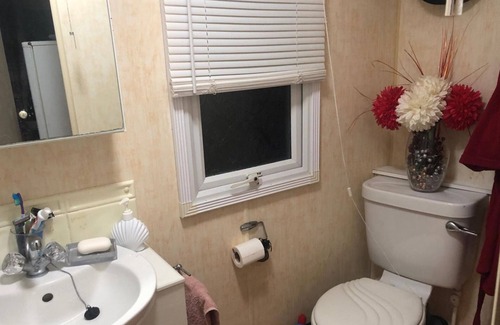 Newton Stewart Cabin | LodgeSleeps3-Garden-Balcony-Parking-ValleyView