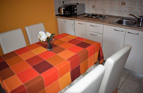 Vintijan Apartment | Spacious Four Bedroom Apartment with Wheelchair Access