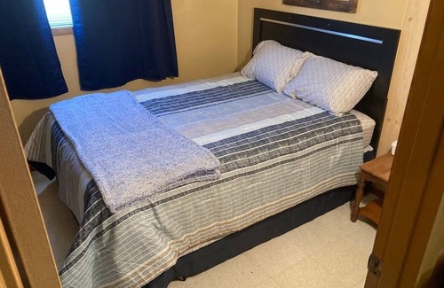 Summit Cabin | Prime Lodging Near Glacial Lakes in Waubay, Webster