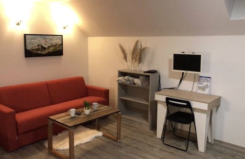 La Feclaz Apartment | Cozy Lodging in the Woods with Pet-Friendly Amenities