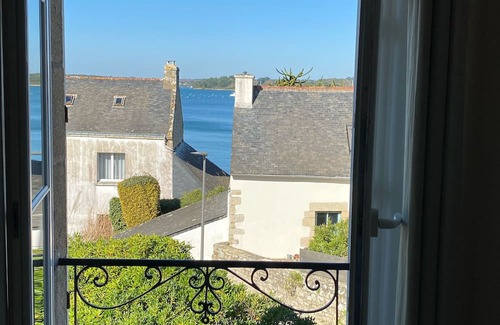 Ile-aux-Moines House | Characterful Lodging with Oceanfront Spa and Breakfast