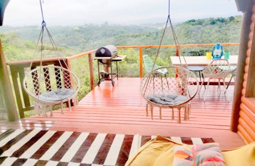 Victoria Bay Cabin | Discover Loerie's Rest Cabin: Oceanfront Retreat Awaits