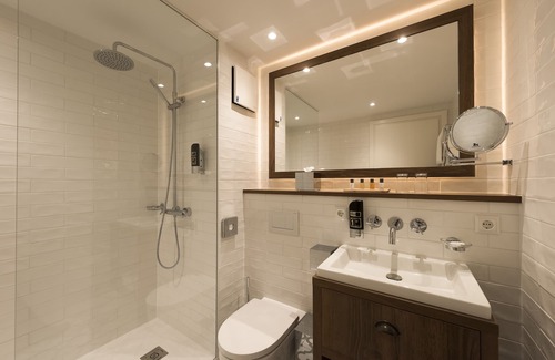 Binz Hotel | Discover LOEV - VELA Hotel: 4-Star Guest Favorite