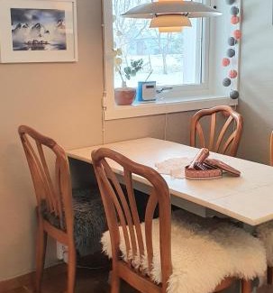 Leknes Apartment | Guest Rated Lofoten Home Apartment - Family Friendly Escape