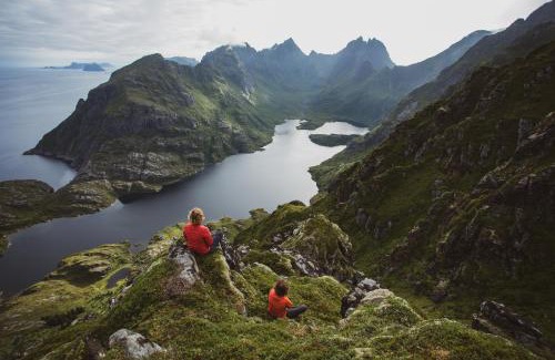 Sørvagen Cabin | Oceanfront Serenity at Lofoten Planet BaseCamp - 9.4/10