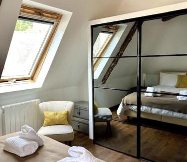 Pont-Aven Apartment | Prime Pont Aven Loft: Steps from Beaches & Pet Friendly
