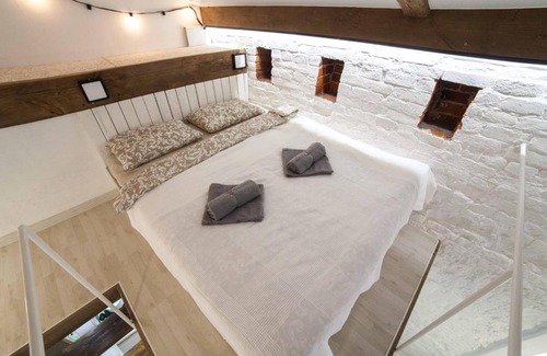 Nizhniy Novgorod City Centre Apartment | Stylish LoFT Duplex Near the Kremlin - Guest Rated 10/10
