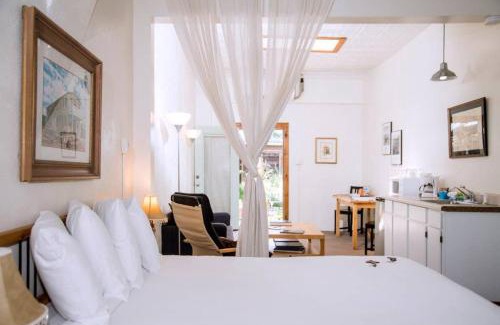 Alpine Apartment | Downtown Loft 3: Pet Friendly with Kitchen Amenities