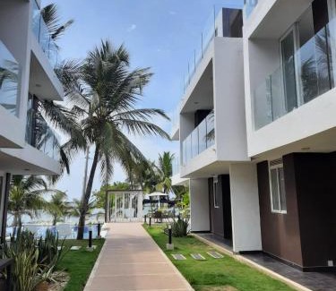 Covenas Villa | Experience Oceanfront Bliss at Loft 39 - Rated 9.8/10