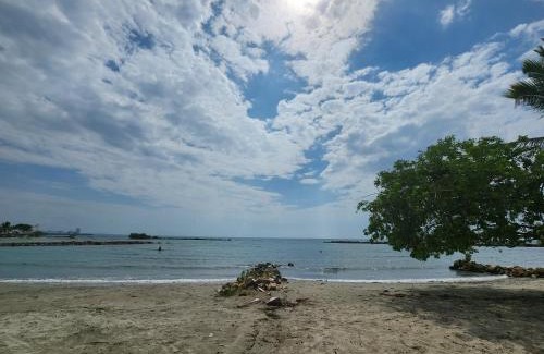 Covenas Villa | Experience Oceanfront Bliss at Loft 39 - Rated 9.8/10