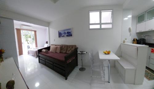 Leblon Apartment | Charming Oceanfront Loft in Leblon - Rated 9.4/10!