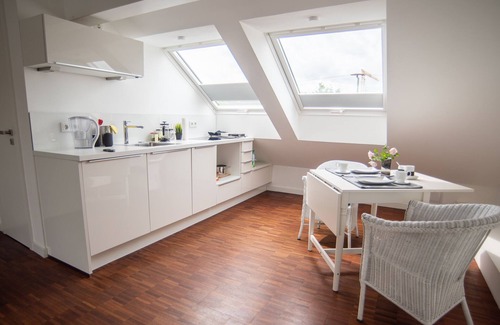 Geisenheim Apartment | Historic Loft Apartment with Spa & Family-Friendly Amenities