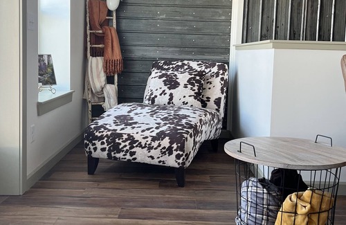 Oneonta Apartment | Loft apartment in entertainment district of town for the family!