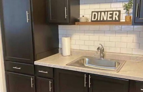 Fergus Falls Apartment | Cozy Loft Apartment with Breakfast in Downtown Fergus Falls